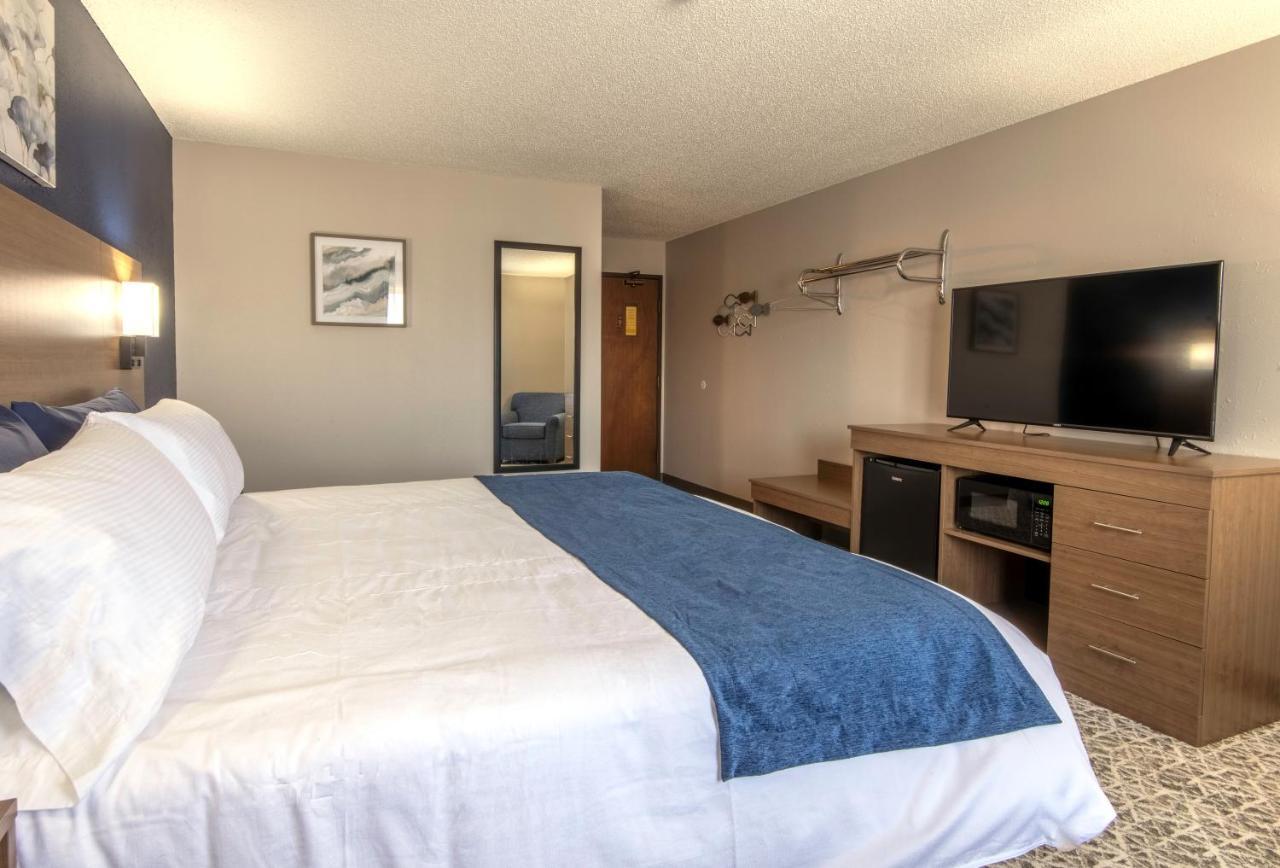 Hilltop Inn & Suites Grove Eksteriør bilde