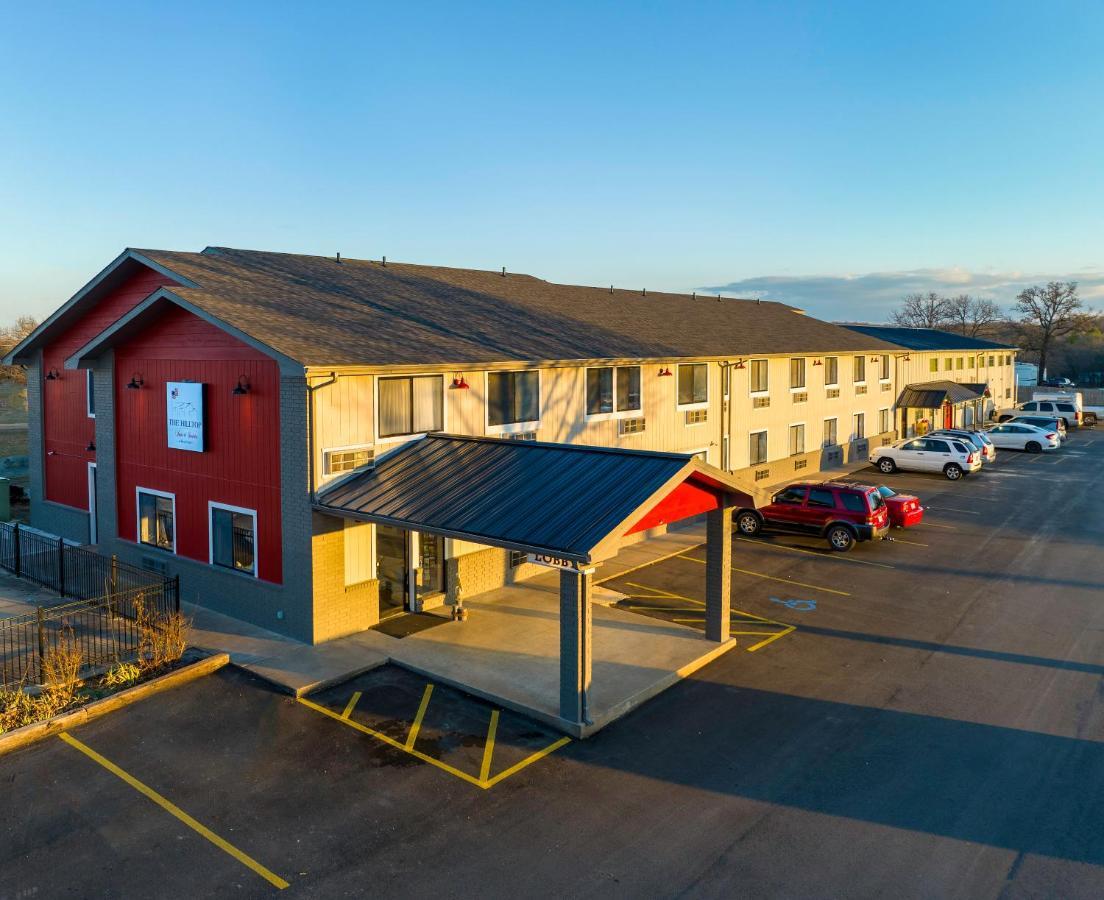 Hilltop Inn & Suites Grove Eksteriør bilde